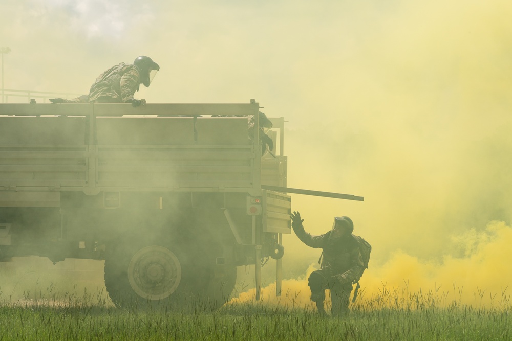 Chaplain candidates partner with 5th CCG Combat Readiness School for simulated live-fire training