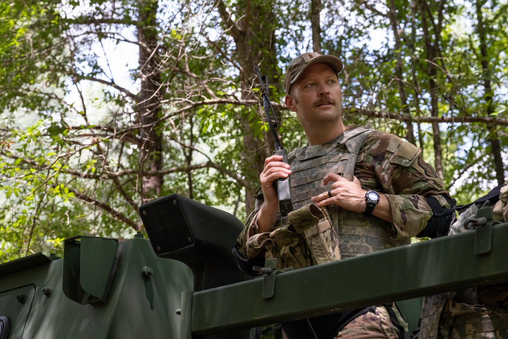 Chaplain candidates partner with 5th CCG Combat Readiness School for simulated live-fire training