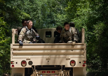Chaplain candidates partner with 5th CCG Combat Readiness School for simulated live-fire training