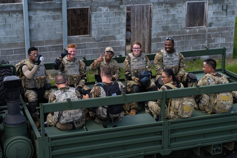 Chaplain candidates partner with 5th CCG Combat Readiness School for simulated live-fire training