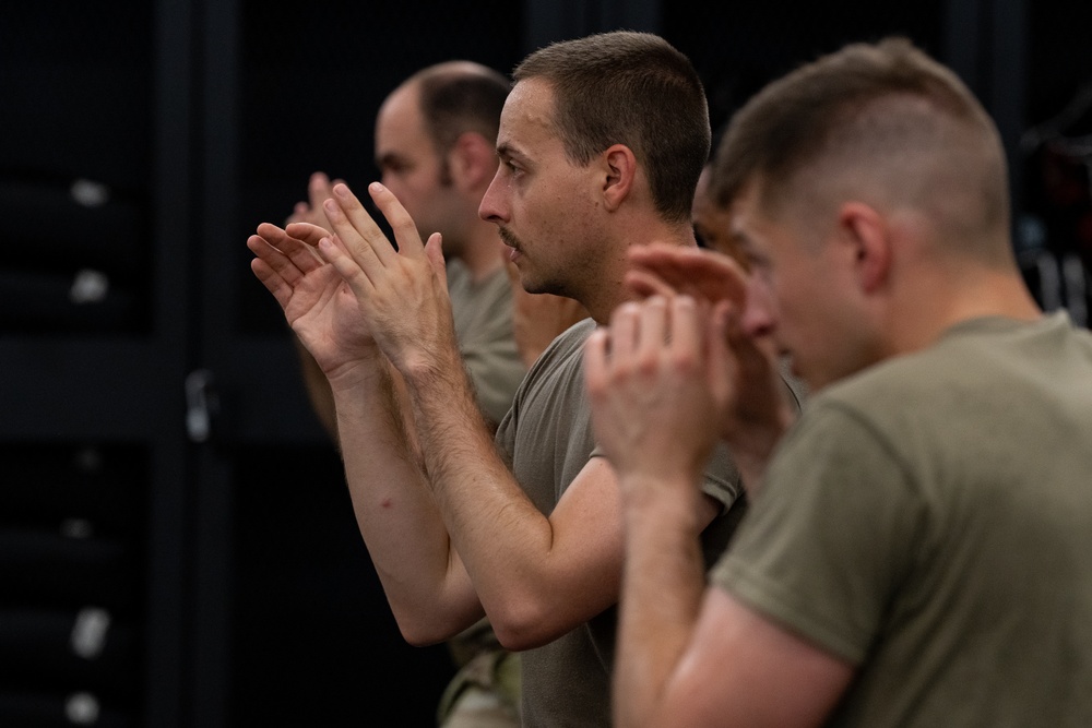 Chaplain Candidate Course partners with Combat Readiness School for combatives training