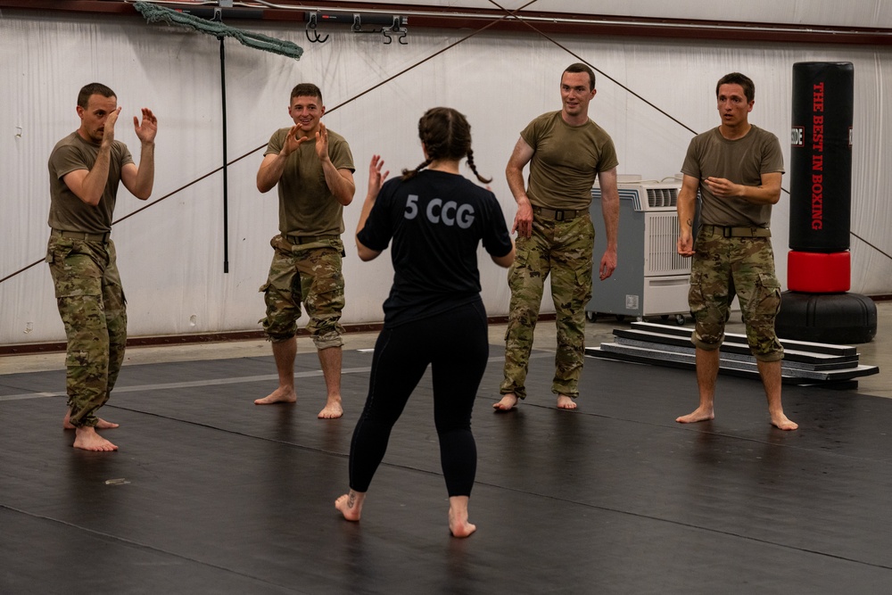 Chaplain Candidate Course partners with Combat Readiness School for combatives training