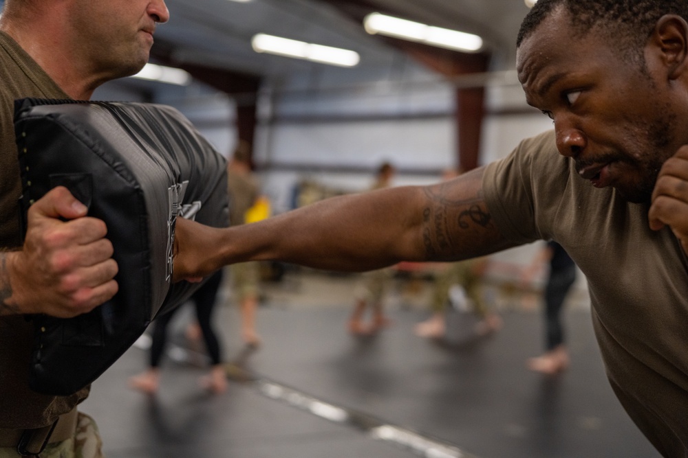 Chaplain Candidate Course partners with Combat Readiness School for combatives training