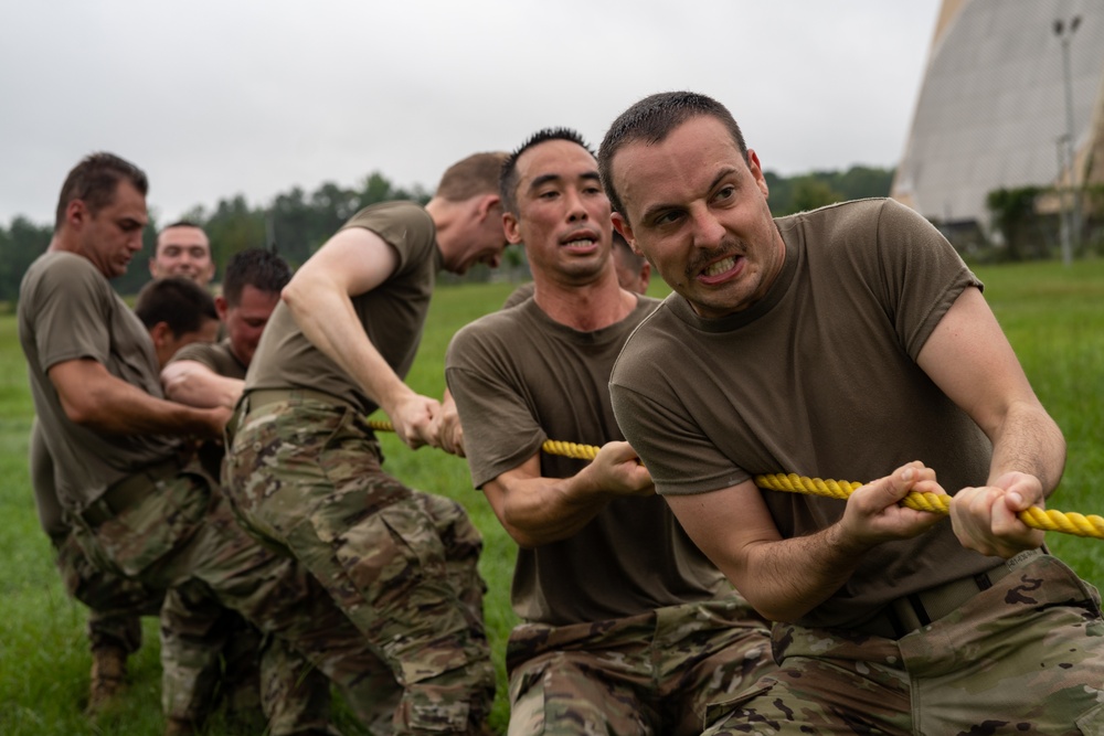 Chaplain candidates close out field training with run and obstacle course