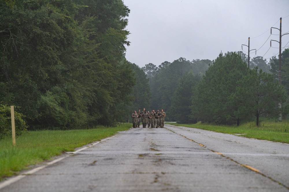 Chaplain candidates close out field training with run and obstacle course