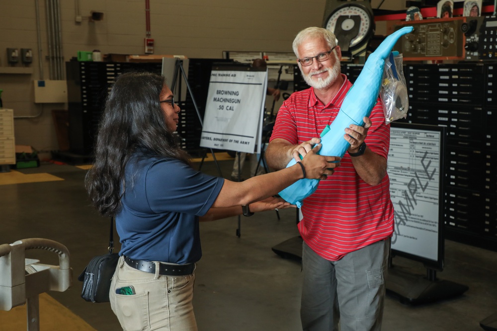 ROTC cadets present improved training aids to 3rd Infantry Division