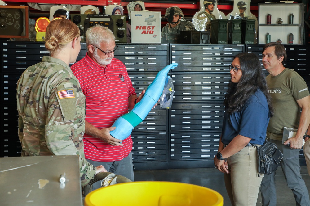 ROTC cadets present improved training aids to 3rd Infantry Division