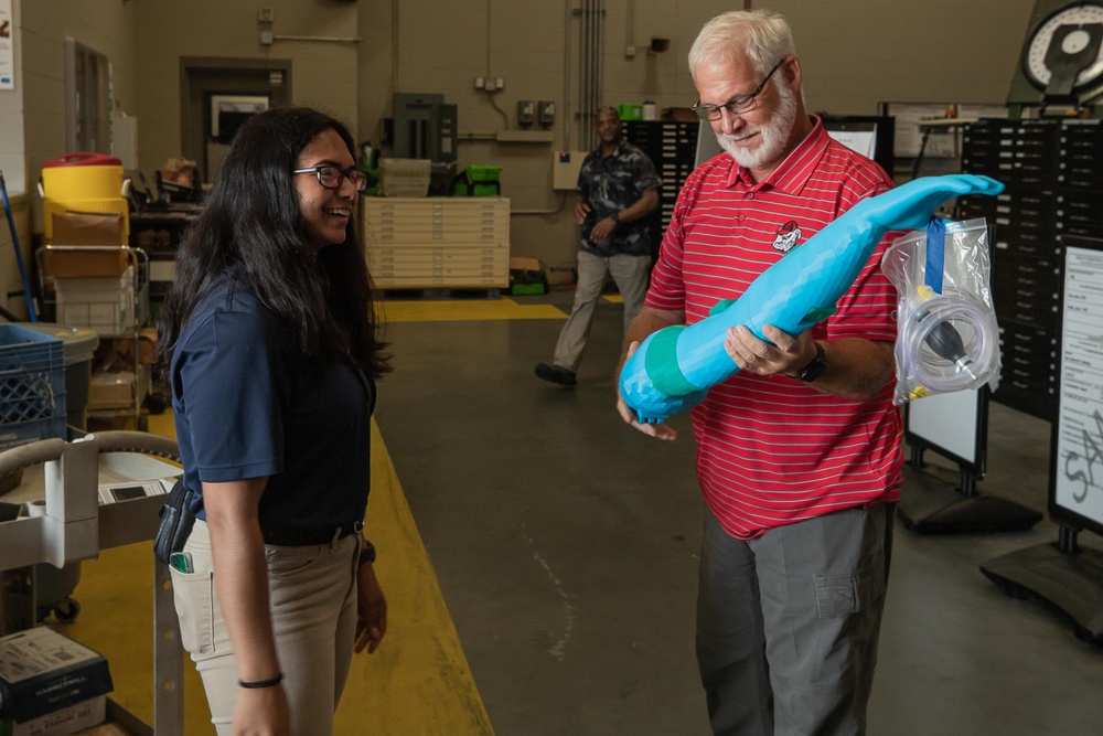 ROTC cadets present improved training aids to 3rd ID