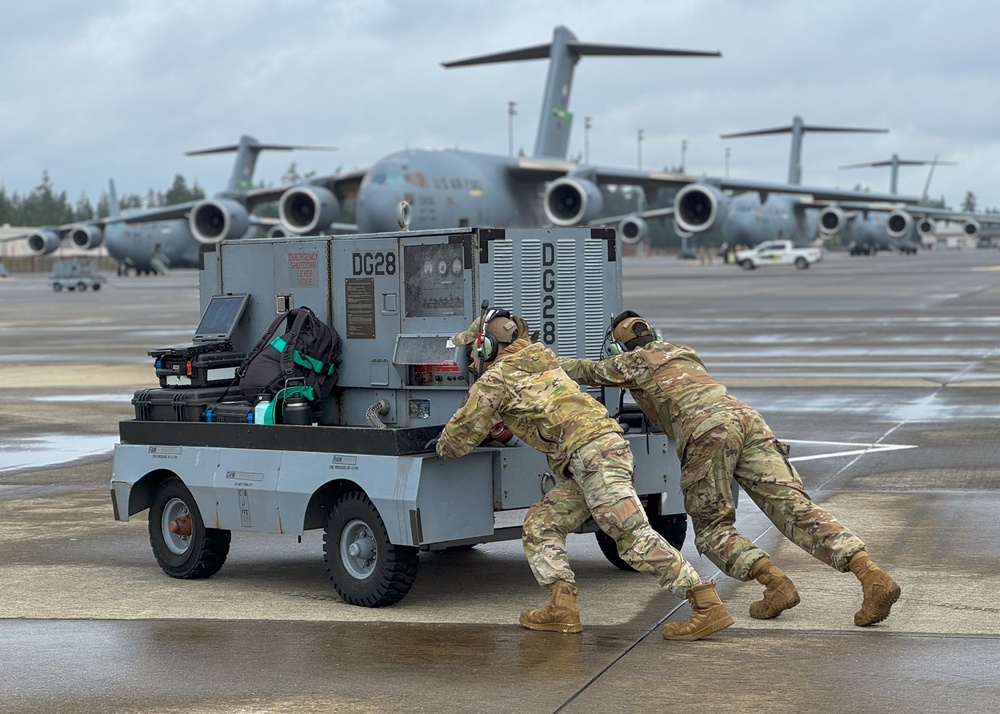 Jack of all trades: 62d AMXS crew chiefs propel the global airlift mission