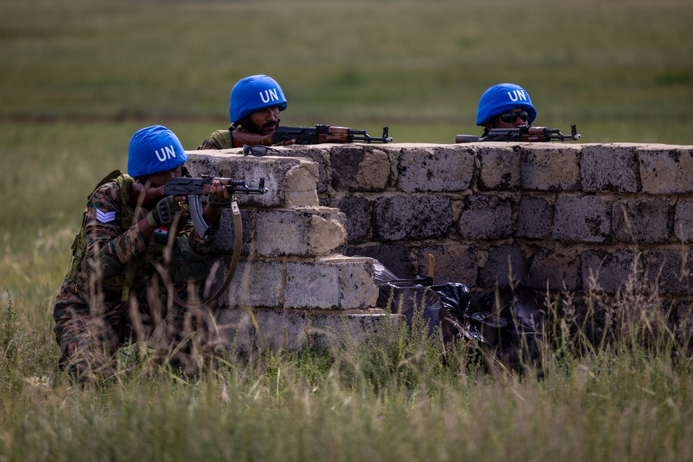 Indian Soldiers Train in Cordon and Search