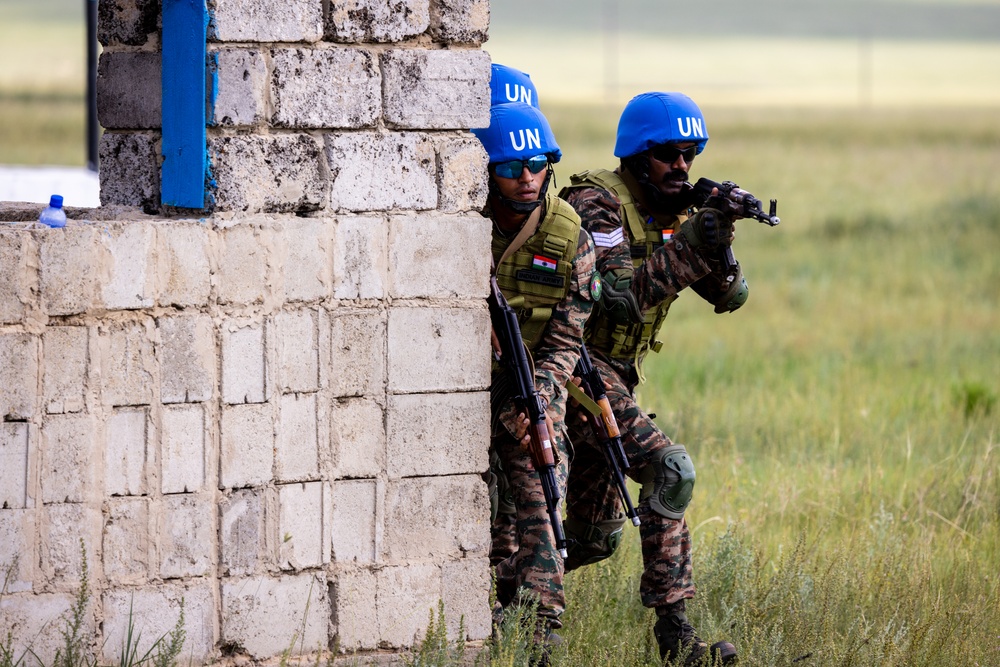 Indian Soldiers Train in Cordon and Search