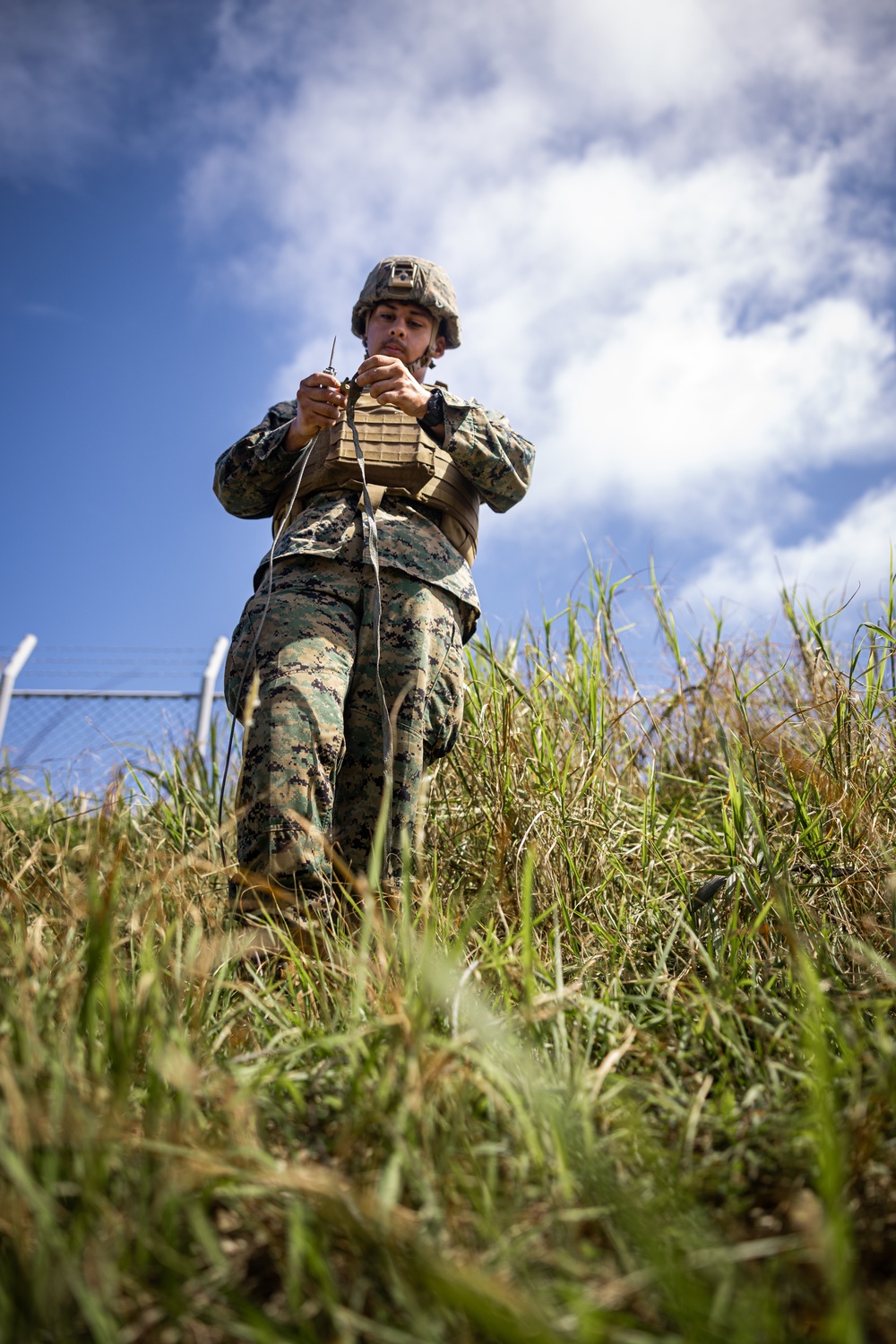 RD 24 | Marines with 3/12 Set Up a AN/TPS-80 Ground/Air Task Oriented Radar on Camp Yonaguni