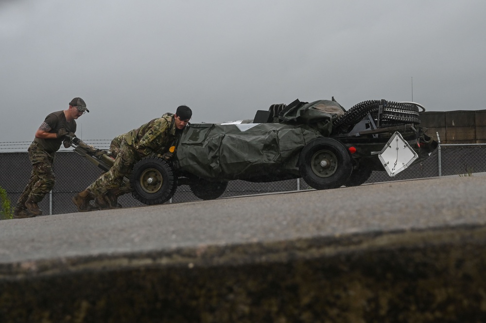 8th LRS conducts cargo deployment line for super squadron