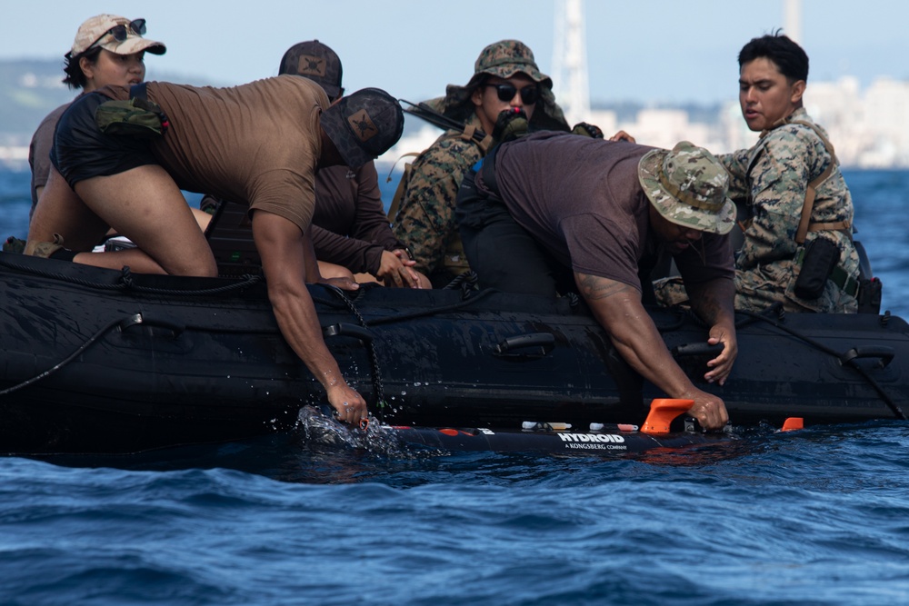 RD24 | 9th ESB, EODMU-1 Deploy an Unmanned Underwater Vehicle