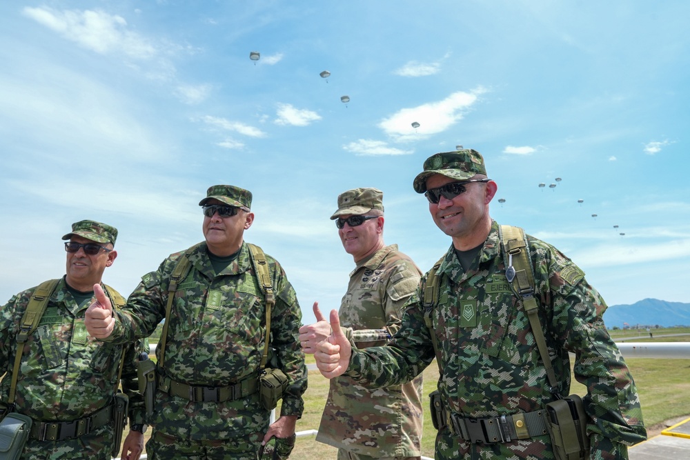 US, Colombian paratroopers jump in to HYDRA III