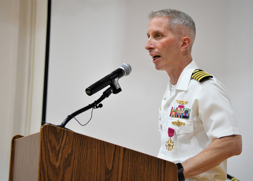 NAVSUP Fleet Logistics Center Yokosuka Holds Change of Command Ceremony