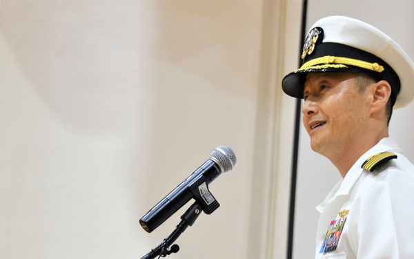 NAVSUP Fleet Logistics Center Yokosuka Holds Change of Command Ceremony
