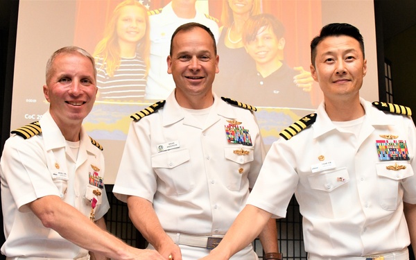 NAVSUP Fleet Logistics Center Yokosuka Holds Change of Command Ceremony