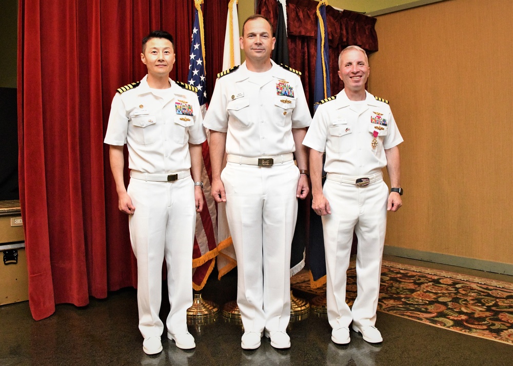 NAVSUP Fleet Logistics Center Yokosuka Holds Change of Command Ceremony