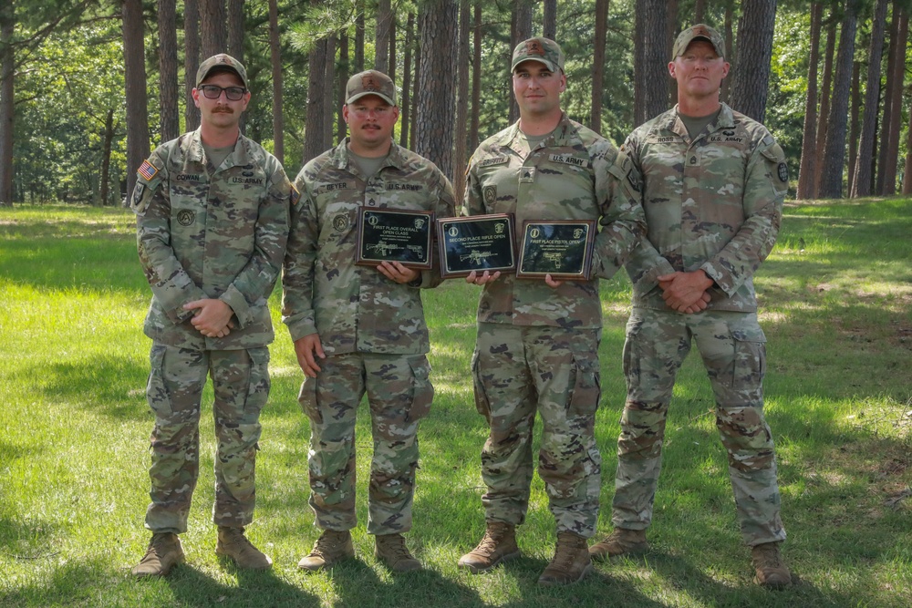 Missouri State Shooting Team Poses for Group Photo after the Marksmanship Advisory Council Region Five Match