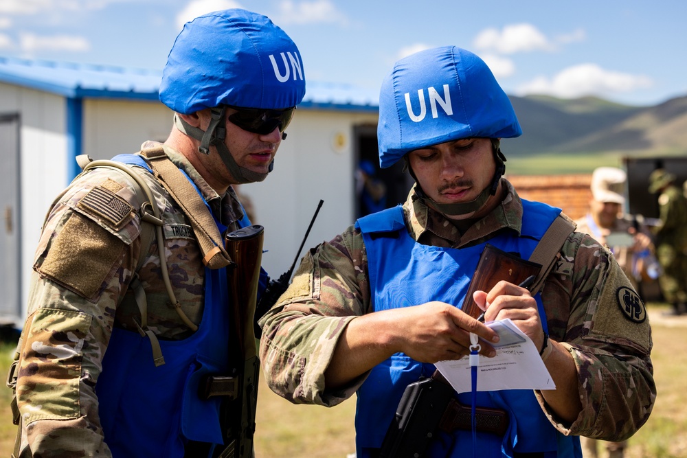 Soldiers Train in Checkpoint Operations