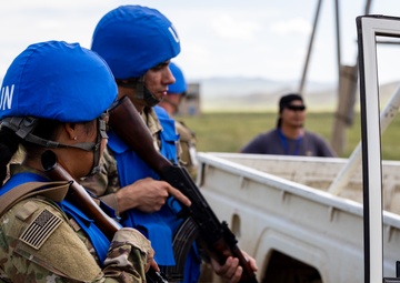 Soldiers Train in Checkpoint Operations