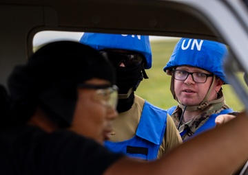 Soldiers Train in Checkpoint Operations