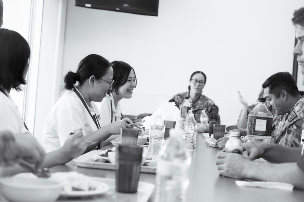 Okinawa Nursing Students Visit US Naval Hospital Okinawa