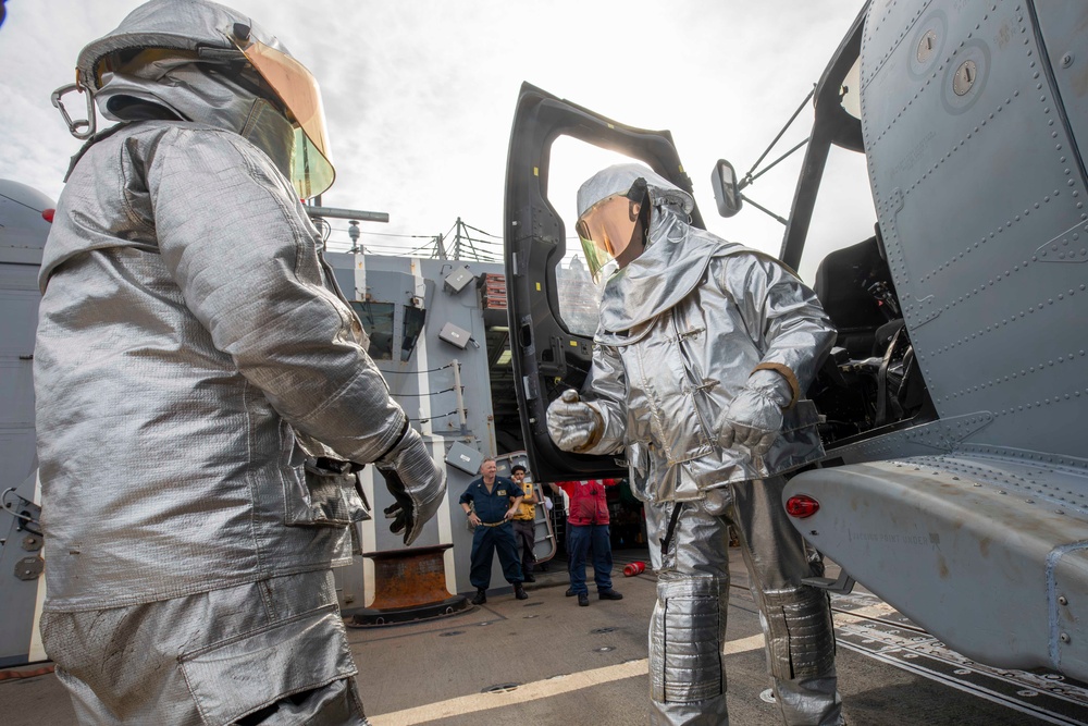 USS Spruance Sailors conduct firefighting training