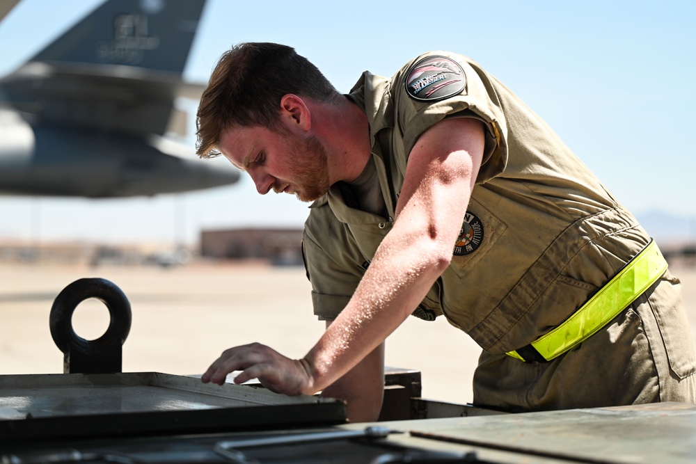 Ellsworth Airmen Prepare B-1s for Takeoff During RF 24-3