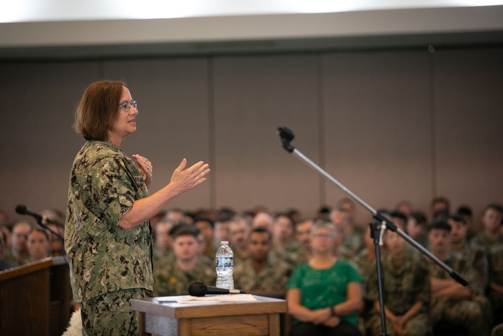 CNO Visits Submarine Group 10 in Kings Bay, Ga.