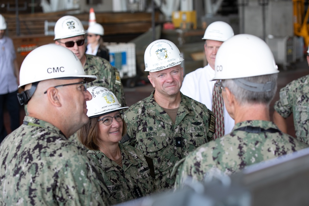 CNO Visits Submarine Group 10 in Kings Bay, Ga.