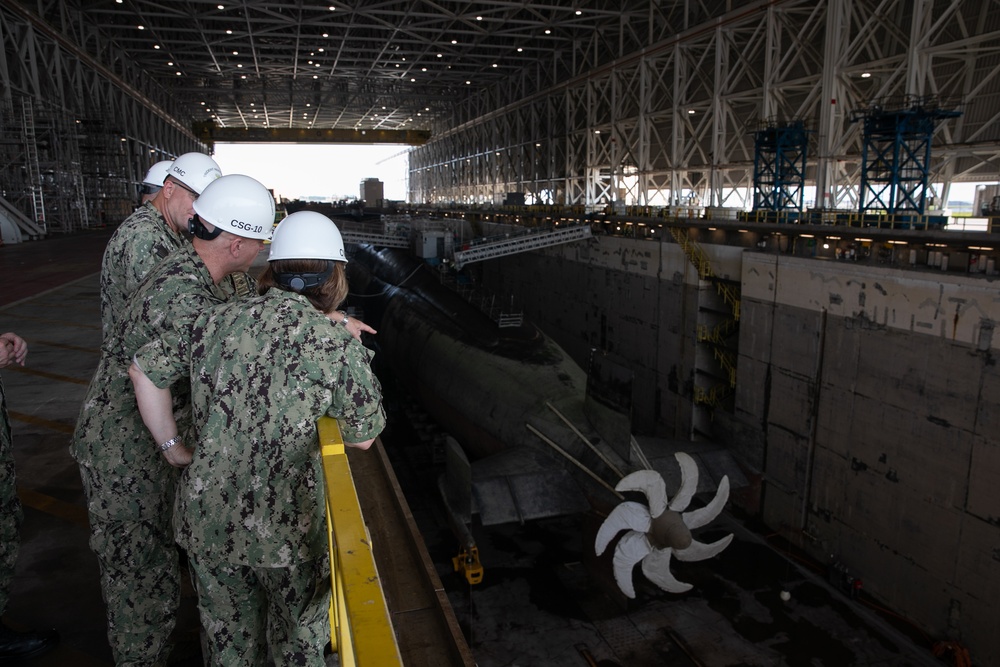 CNO Visits Submarine Group 10 in Kings Bay, Ga.