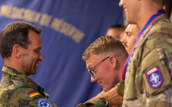 Sgt. Thomas Hunt receives a bronze medal
