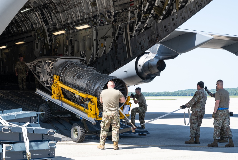 Oshkosh C-17 Load