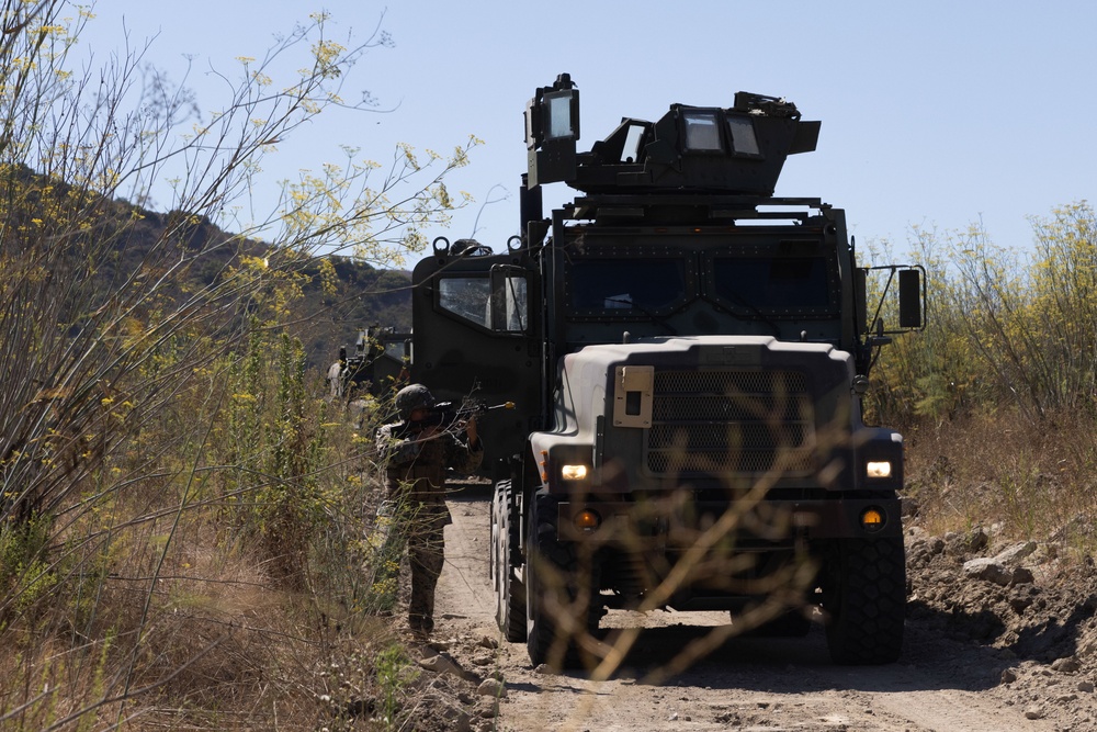 I MSB Marines participate in tactical convoy course