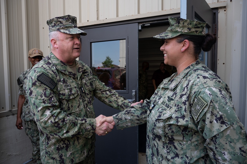 MCPON receives Quality of Service updates at Huntington Ingalls Industries (HII) Newport News Shipbuilding (NNS)