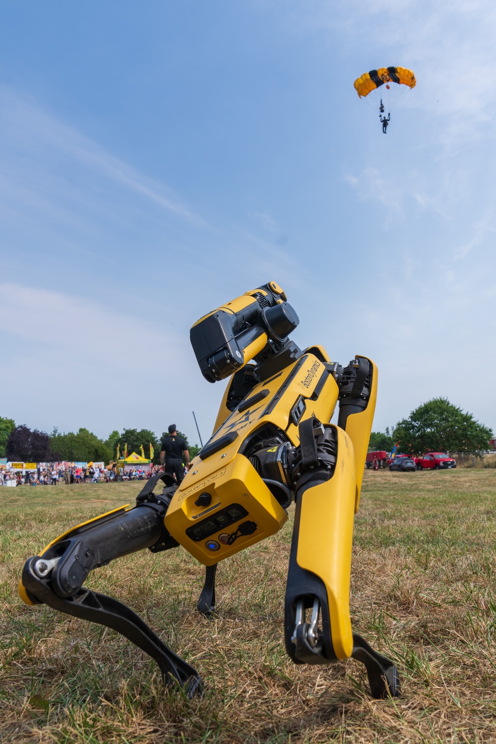 Army Golden Knights jump at Boeing SeaFair Airshow