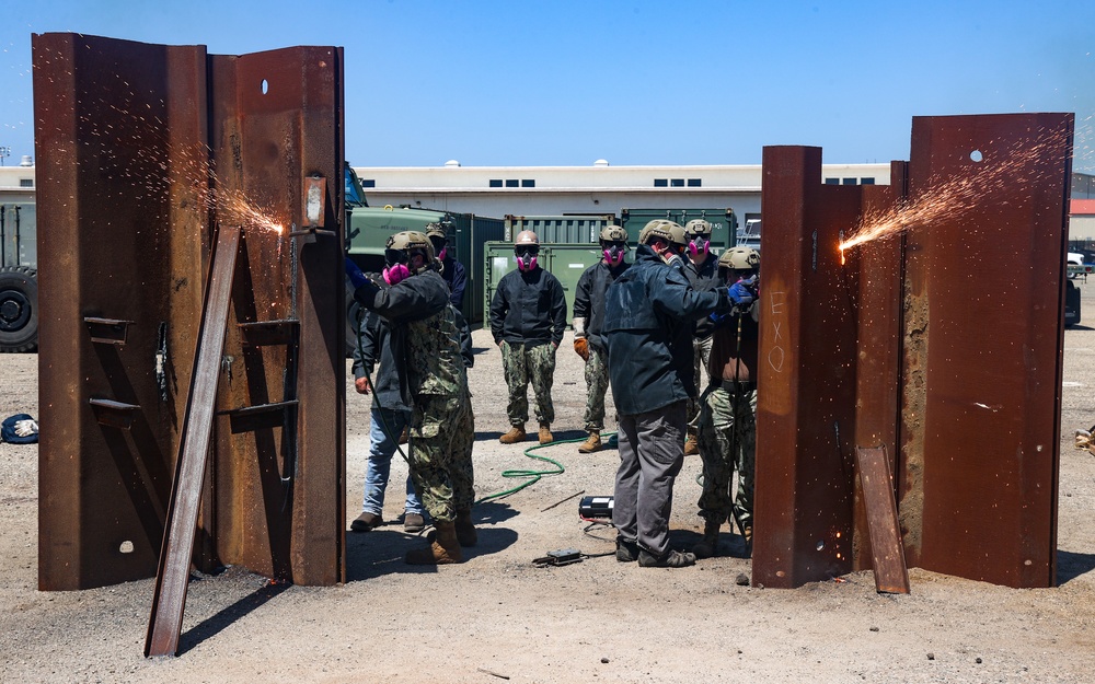 Seabees Learn Cutting and Welding Techniques