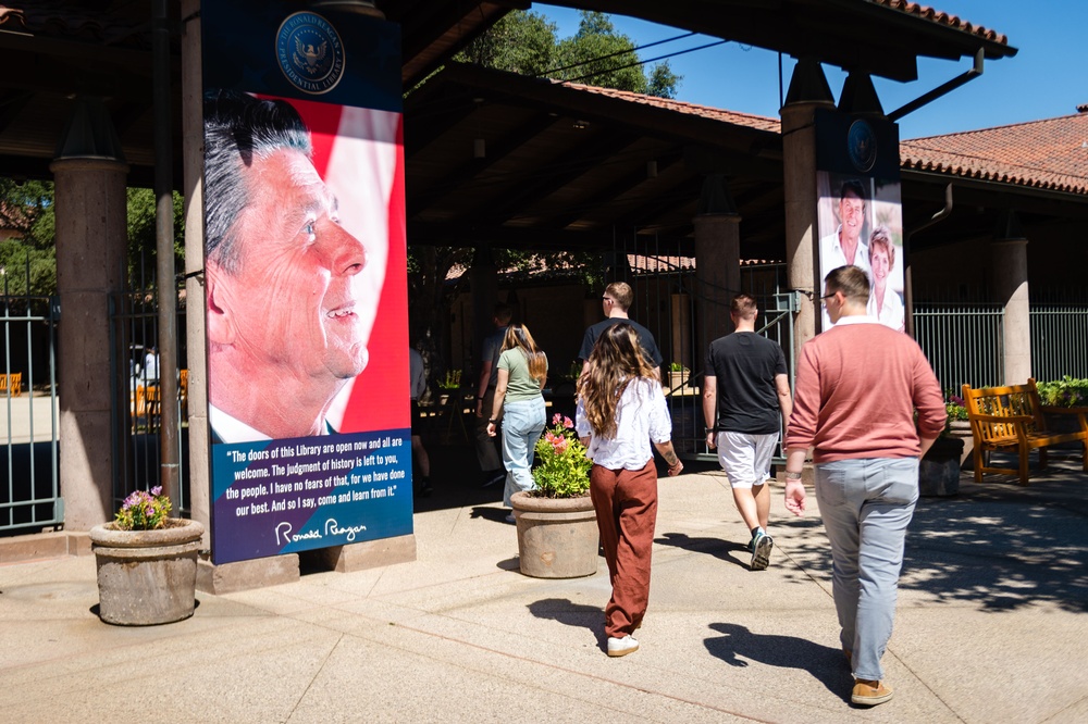 USS Ronald Reagan (CVN 76) Sailors visit the Ronald Reagan Presidential Library