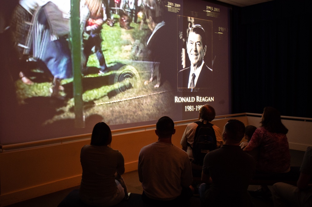 USS Ronald Reagan (CVN 76) Sailors visit the Ronald Reagan Presidential Library