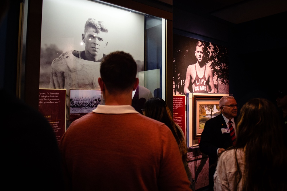 USS Ronald Reagan (CVN 76) Sailors visit the Ronald Reagan Presidential Library