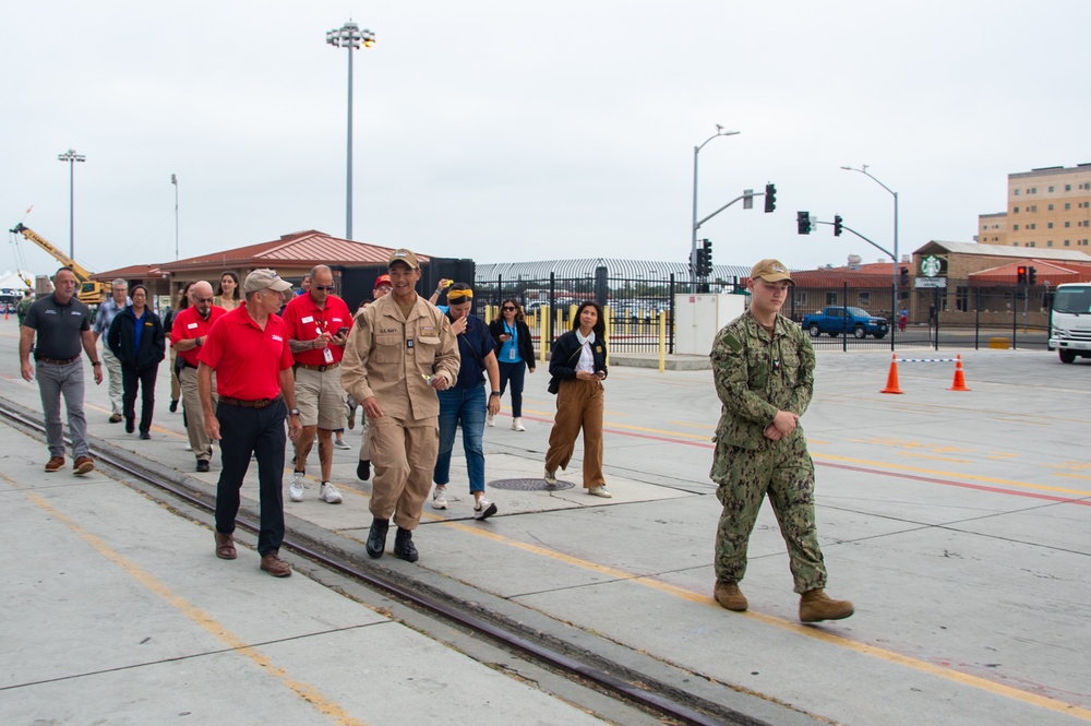 USS Ronald Reagan (CVN 76) hosts members of the USS Midway museum