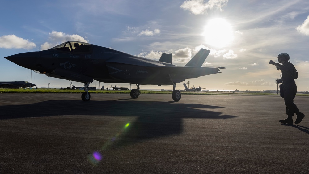 RD 24 | VMFA-242 loads ordnance onto F-35Bs