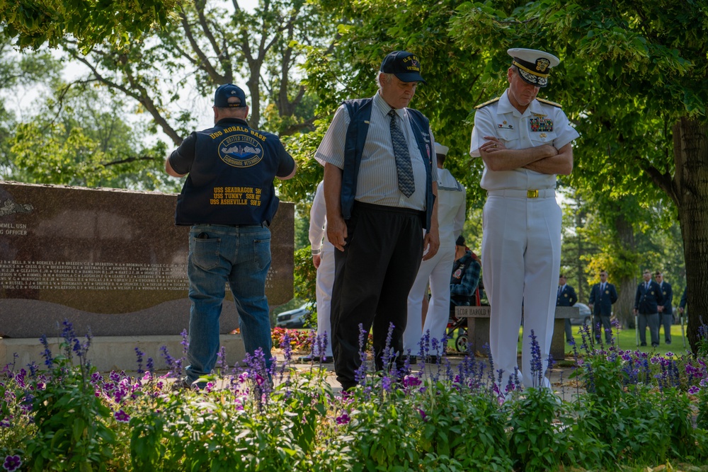 Admiral Munsch, USS North Dakota Commemorate the 80th Anniversary of the loss of USS Robalo