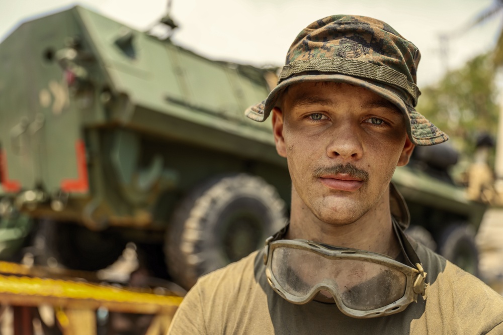 Dirty Jobs: 15th MEU Prepares Gear for Agricultural Inspections