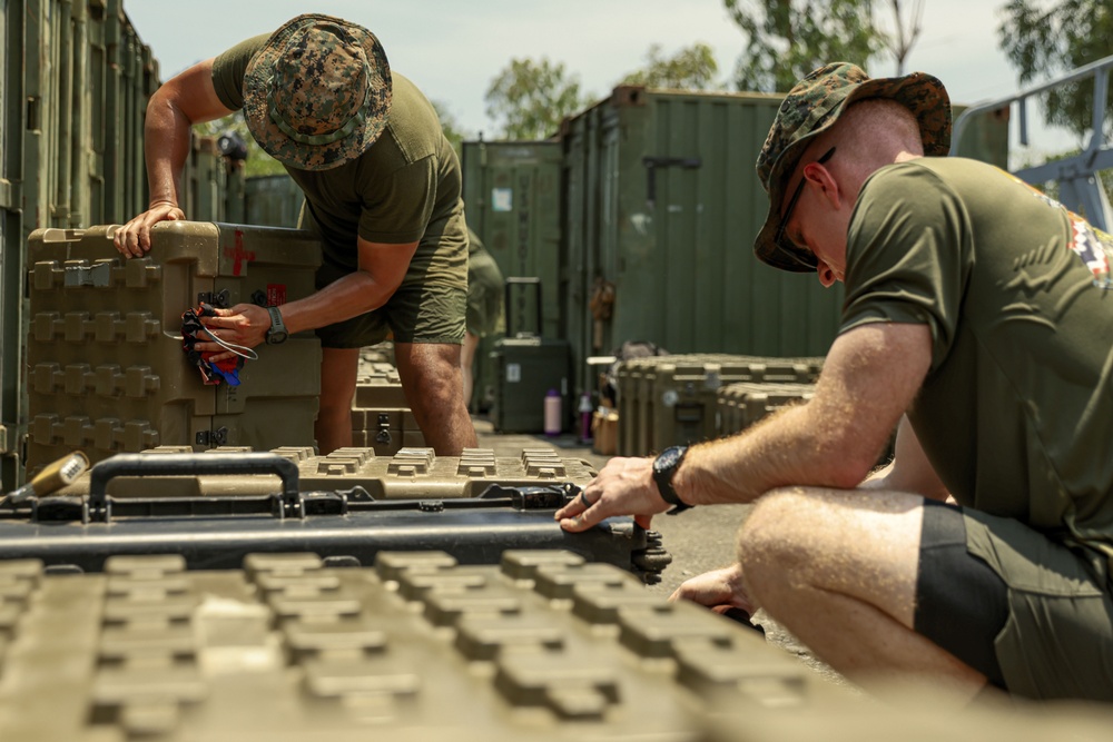 Dirty Jobs: 15th MEU Prepares Gear for Agricultural Inspections