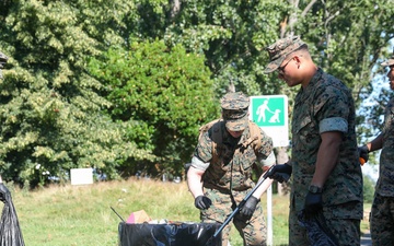 Seattle Fleet Week Park Cleanup