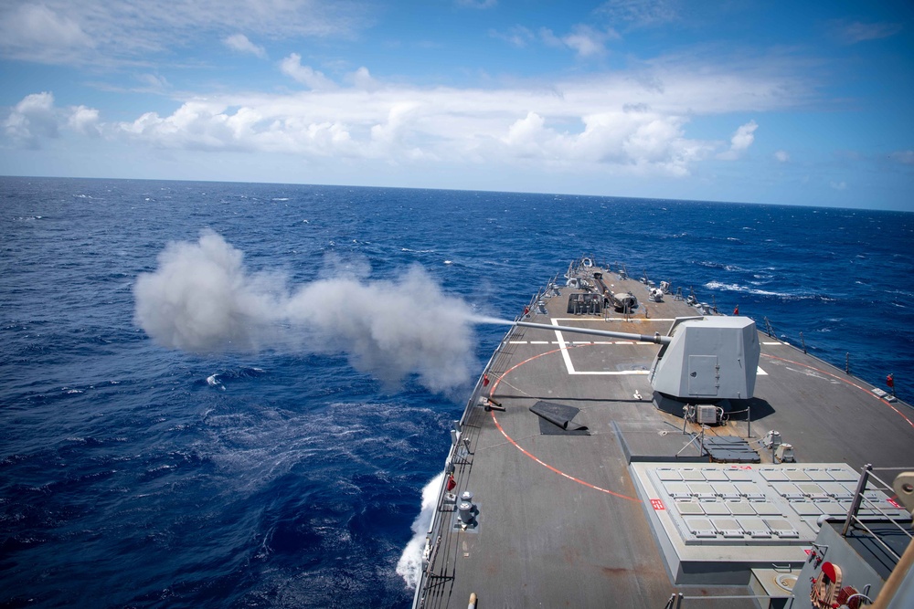USS Kidd fires Mark 45 5-inch gun during RIMPAC 2024