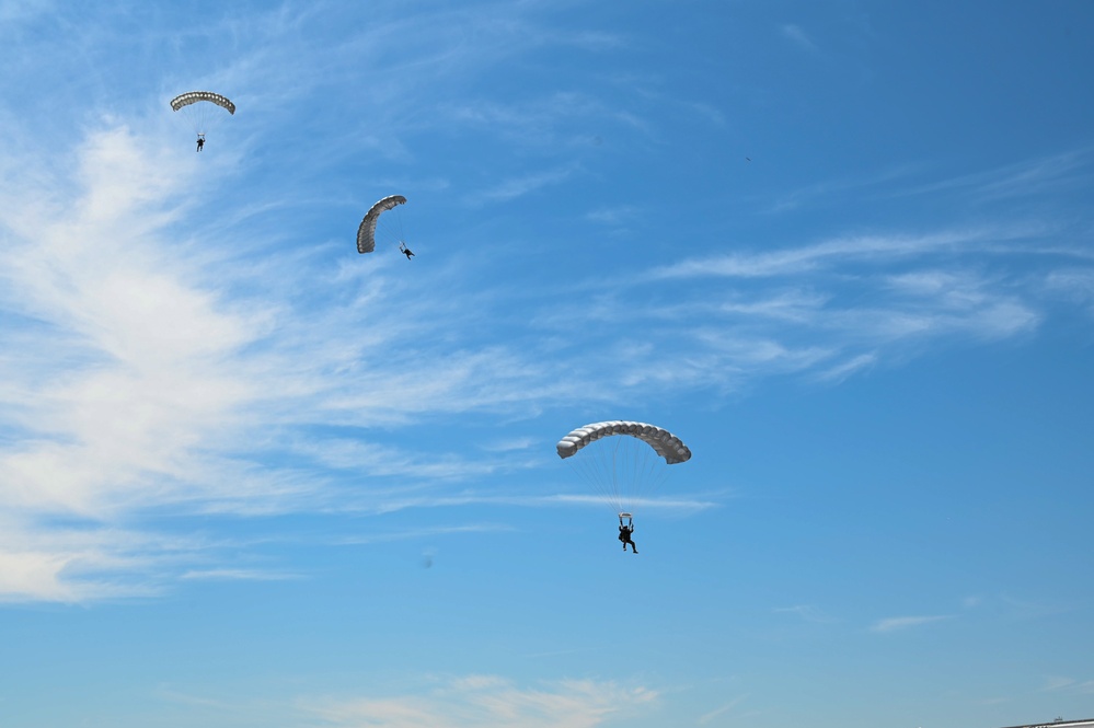 Pararescuemen train for search and rescue missions